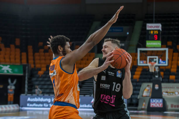 保证球员处 保证球员处